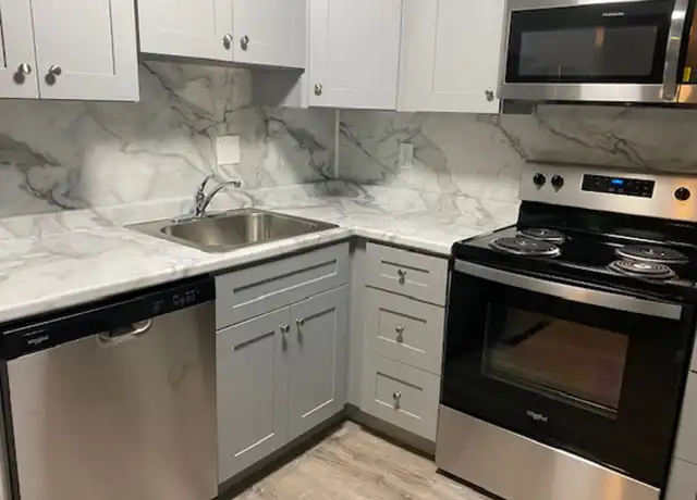 Property at 410 E Hinckley Ave Unit B18, Ridley Park, PA, 19078, 1 bed, 1 bath, [object Object]