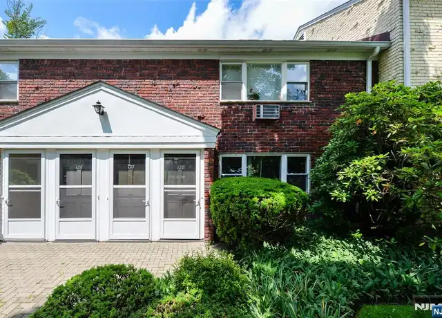 Property at 128 Regency Park, Ramsey, NJ, 07446, 1 bed, 1 bath, [object Object]