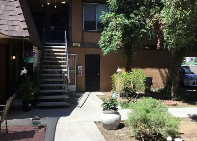 Property at 563 W Alamos Ave Unit A, Clovis, CA, 93612, 2 beds, 1 bath, [object Object]