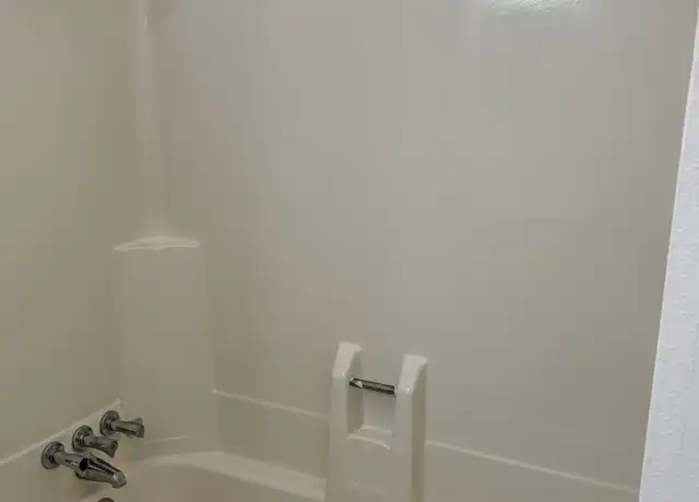 Property at 5911 Sacramento Ave, Dunsmuir, CA, 96025, 1 bed, 1 bath, [object Object]