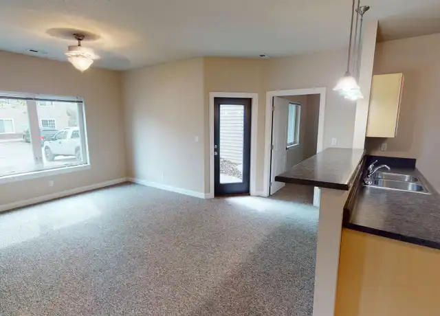 Property at 117 Crystal St #205, Ames, IA, 50010, 2 beds, 1 bath, [object Object]