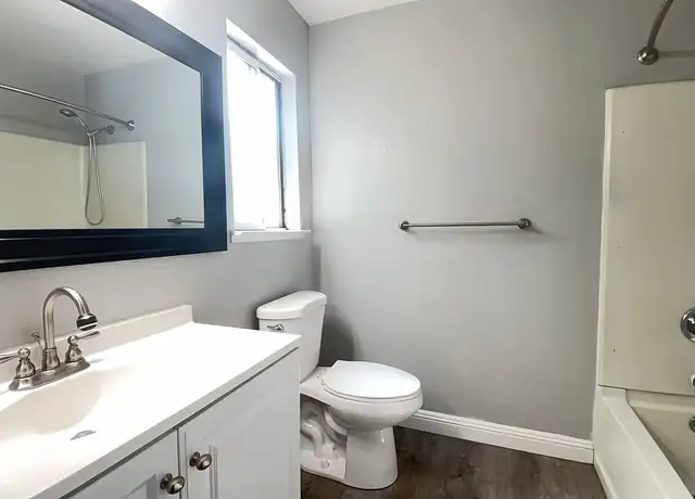 Photo of 14822 E 14th St, San Leandro, CA 94578