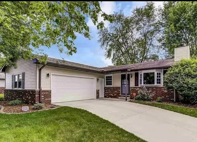 Property at 108 Sorrento Villa, Springfield, IL, 62703, 3 beds, 2 baths, [object Object]