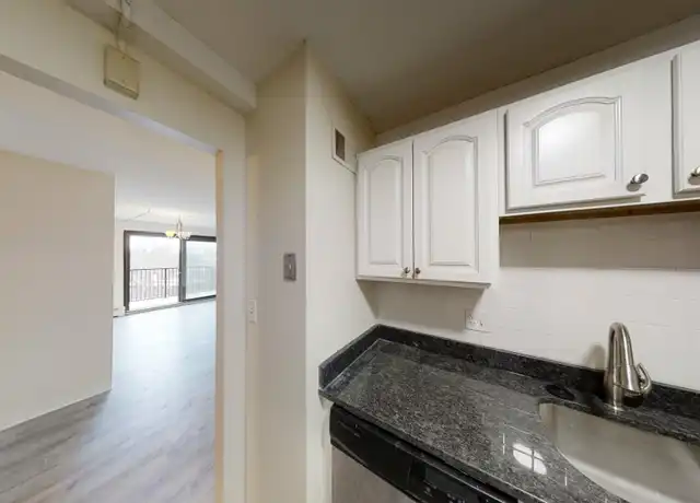 Property at 84 Pleasant St Unit 4F, Brookline, MA, 02446, 2 beds, 1.5 baths, [object Object]