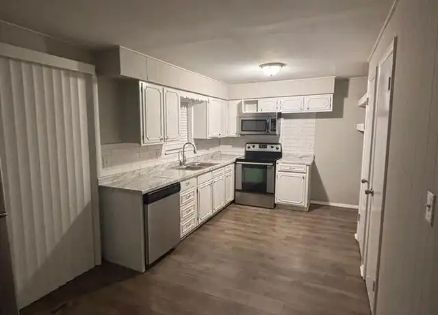 Property at 2014 NW 50 Ter, Northmoor, MO, 64151, 3 beds, 2 baths, [object Object]