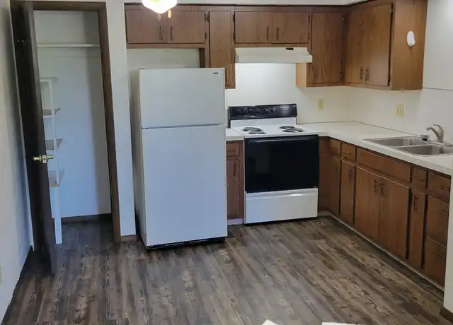 Property at 504 E Burdick St Unit 2, Black Creek, WI, 54106, 2 beds, 1 bath, [object Object]