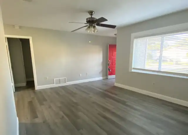 Property at 609 Princeton St, Brandon, FL, 33511, 4 beds, 2 baths, [object Object]