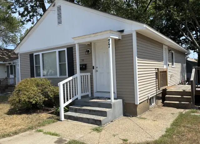 Property at 77 Jewett St, Manchester, NH, 03103, 2 beds, 1 bath, [object Object]