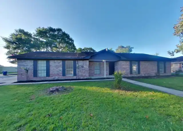 Property at 205 4th St, Crosby, TX, 77532, 3 beds, 2 baths, [object Object]