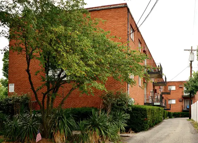 Property at 1626 Llanfair Ave Unit 14, Cincinnati, OH, 45224, 1 bed, 1 bath, [object Object]