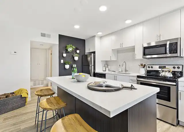 Property at The Franciscan - 601 Almarida Dr, Campbell, CA, 95008, 1-2 bed, 1-2 bath, [object Object]