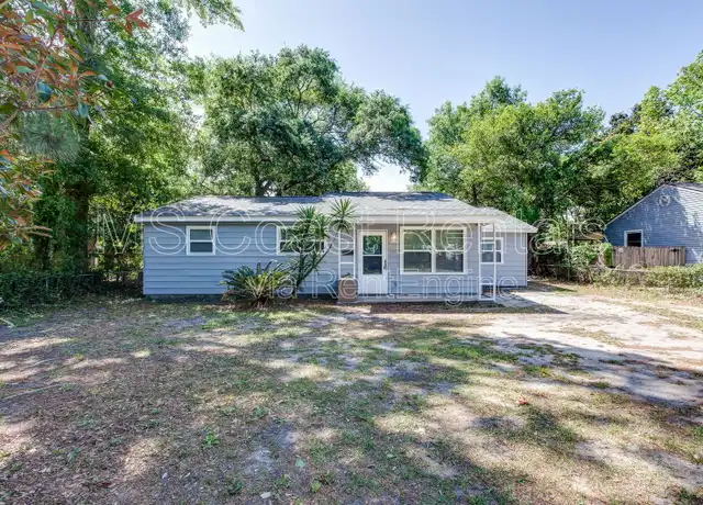 Property at 1675 Sunset Blvd, Biloxi, MS, 39531, 4 beds, 2 baths, [object Object]