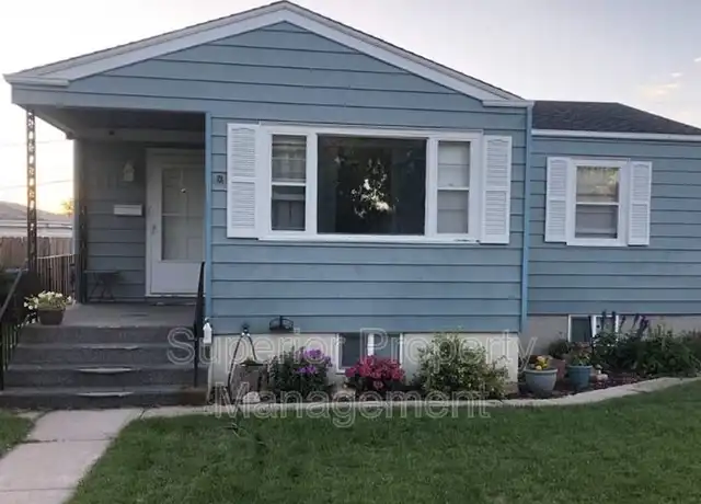 Property at 1611 Crook Ave, Cheyenne, WY, 82001, 3 beds, 2 baths, [object Object]