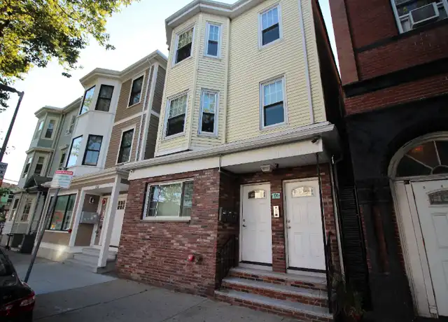 Property at 136 Chelsea St Unit 3, Boston, MA, 02128, 3 beds, 1 bath, [object Object]