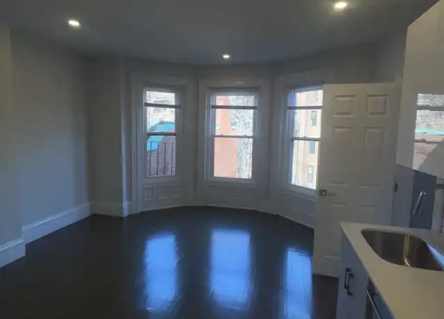 Property at 225 Newbury St Unit 4, Boston, MA, 02116, 1 bed, 1 bath, [object Object]