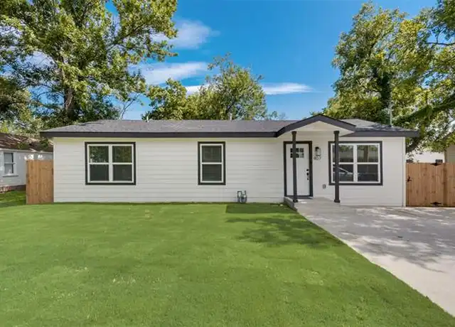 Property at 407 E Lamar St, Royse City, TX, 75189, 3 beds, 2 baths, [object Object]