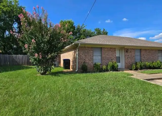 Property at 1711 Lafoy Ln, Longview, TX, 75604, 2 beds, 1 bath, [object Object]