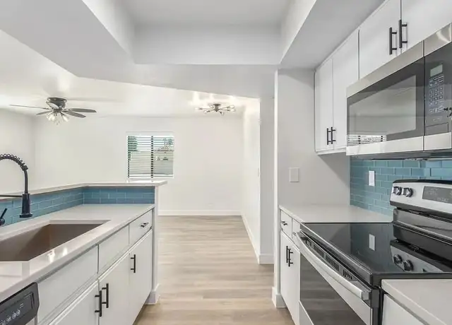 Photo of 830 N Alma School Rd, Mesa, AZ 85201