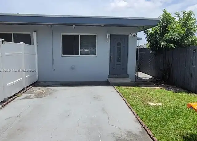 Property at 3042 NW 27th St Unit B, Miami, FL, 33142, 1 bed, 1 bath, [object Object]