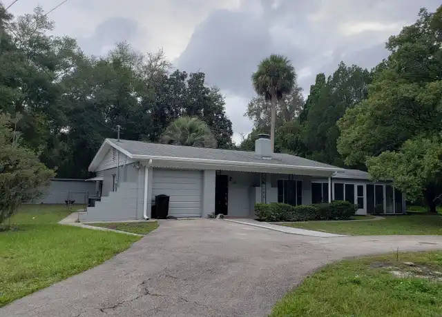 Property at 200 NE 11th St, Crystal River, FL, 34428, 3 beds, 2 baths, [object Object]