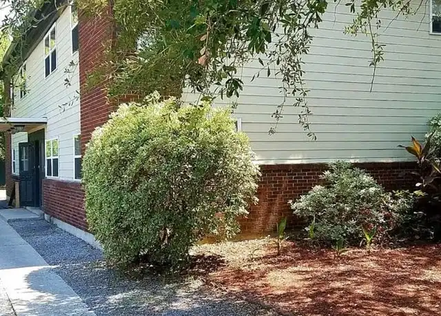 Property at 129 Congress St, Charleston, SC, 29403, 3 beds, 1 bath, [object Object]
