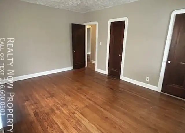 Property at 3428 Superior Park Dr Unit 3428SupPark2, Cleveland Heights, OH, 44118, 3 beds, 1.5 baths, [object Object]