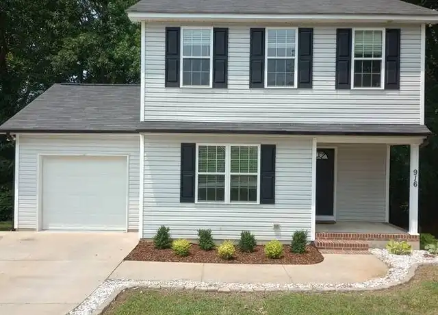 Property at 916 Hoke St, Kannapolis, NC, 28081, 3 beds, 2 baths, [object Object]