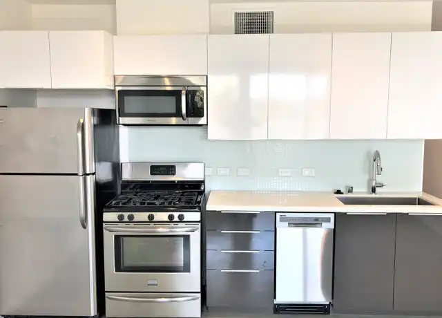 Property at 3805 Ingraham St Unit 305, San Diego, CA, 92109, 1 bed, 1 bath, [object Object]