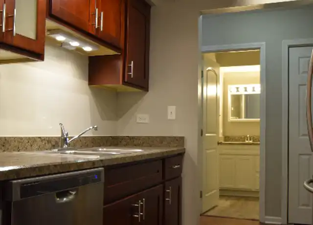 Property at 1425 Ashland Ave Unit 1 Bedroom 1 Bathroom, Des Plaines, IL, 60016, 1 bed, 1 bath, [object Object]