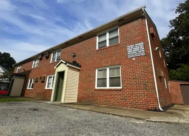Property at 805 E 27th St, Norfolk, VA, 23504, 1 bed, 1 bath, [object Object]