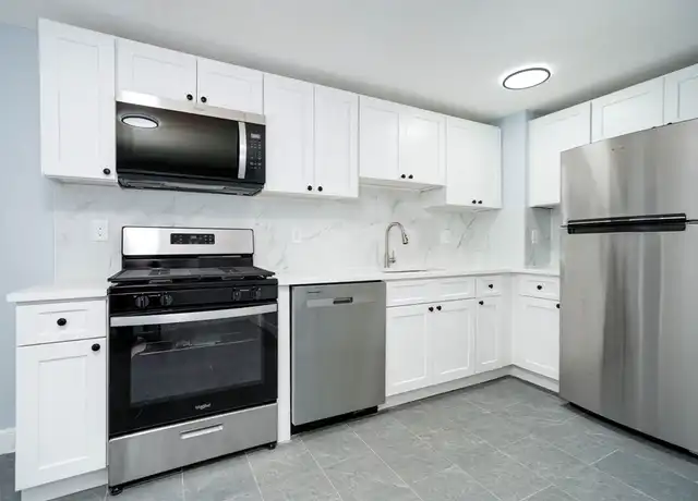 Property at 21 Langley Cir #2, Quincy, MA, 02170, 2 beds, 1 bath, [object Object]