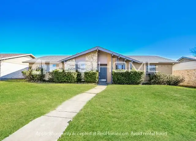 Property at 2924 Abston Dr, Mesquite, TX, 75150, 3 beds, 2 baths, [object Object]