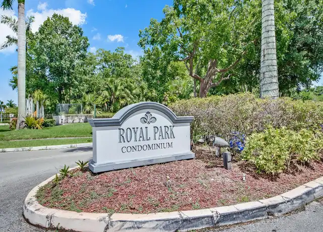 Property at 108 Royal Park Dr Unit 3G, Oakland Park, FL, 33309, 2 beds, 2 baths, [object Object]