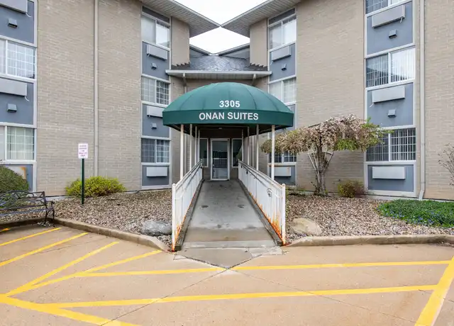 Property at 3305 Sunset Ave Unit 332-34, Waukegan, IL, 60087, 2 beds, 2 baths, [object Object]