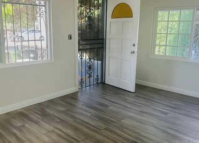 Property at 2226 W 27th St Unit 2226, Los Angeles, CA, 90018, 2 beds, 1 bath, [object Object]