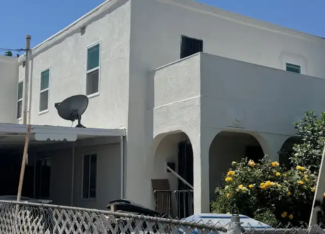 Property at 516 W 109th St Unit A, Los Angeles, CA, 90044, 5 beds, 1.5 baths, [object Object]