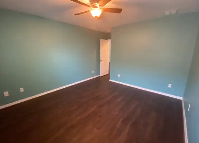 Property at 1353 Karok St, Orlando, FL, 32828, 1 bed, 1 bath, [object Object]