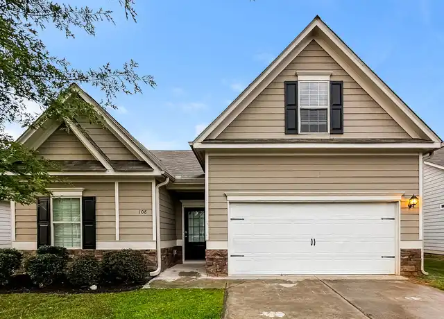 Property at 108 Thomaston St, Newnan, GA, 30263, 4 beds, 3 baths, [object Object]
