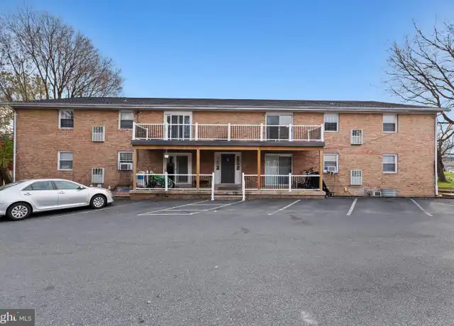 Property at 4341 Carlisle Pike Unit B2, Camp Hill, PA, 17011, 2 beds, 2 baths, [object Object]