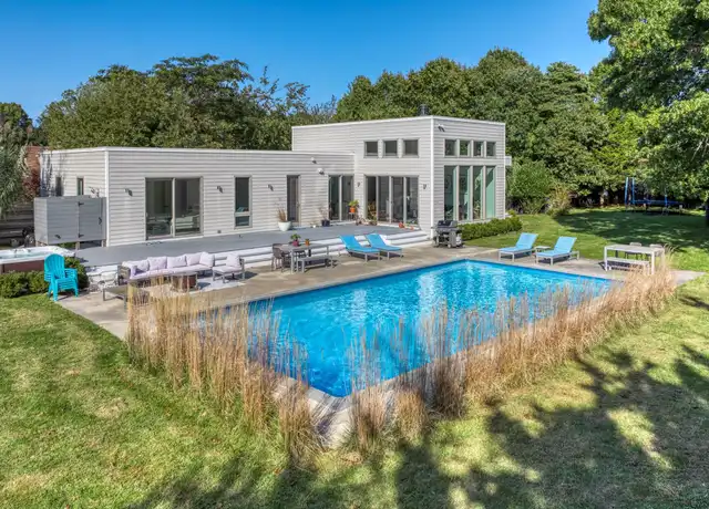 Property at 840 Southern Blvd, East Marion, NY, 11939, 6 beds, 3.5 baths, [object Object]