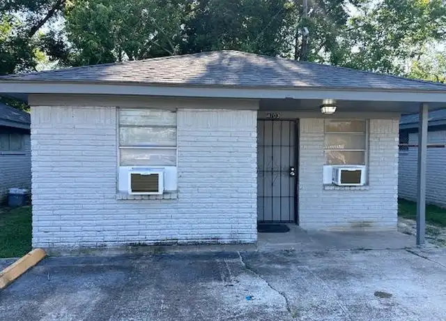 Property at 4701 Hoffman St, Houston, TX, 77026, 2 beds, 1 bath, [object Object]