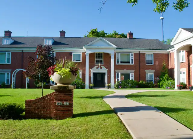 Property at 4544 N Wilson Dr, Shorewood, WI, 53211, 0 beds, 1 bath, [object Object]