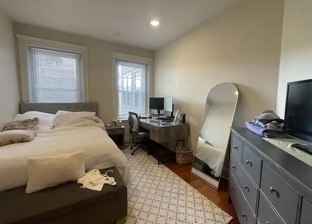 Property at 191 Winthrop Rd Unit 2, Brookline, MA, 02445, 3 beds, 2 baths, [object Object]