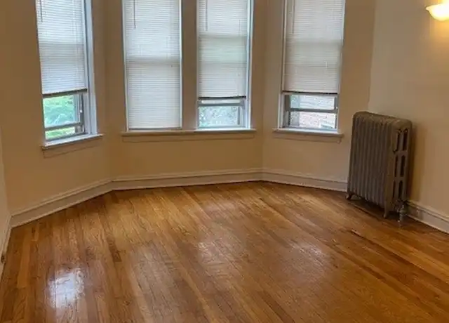 Property at 437 S Kenilworth Ave Unit 441-1, Oak Park, IL, 60302, 2 beds, 1 bath, [object Object]
