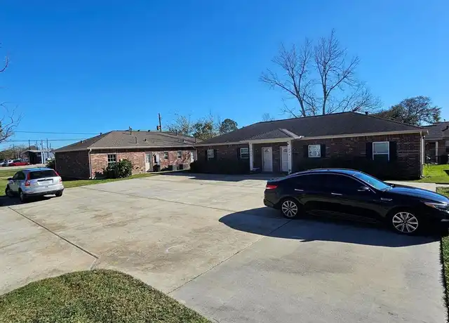 Property at 120 W 12th St Unit A, Deer Park, TX, 77536, 2 beds, 1.5 baths, [object Object]