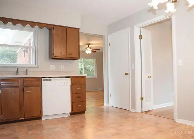 Property at 5838 Seiler Dr, Cincinnati, OH, 45239, 3 beds, 2.5 baths, [object Object]