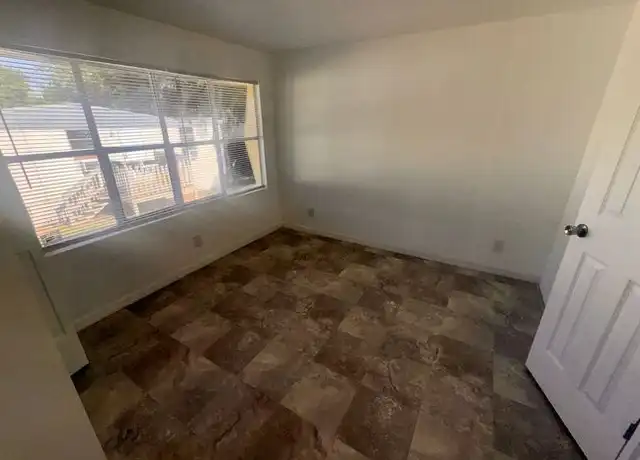 Property at 1157 S Christiana Ave, Apopka, FL, 32703, 2 beds, 2 baths, [object Object]