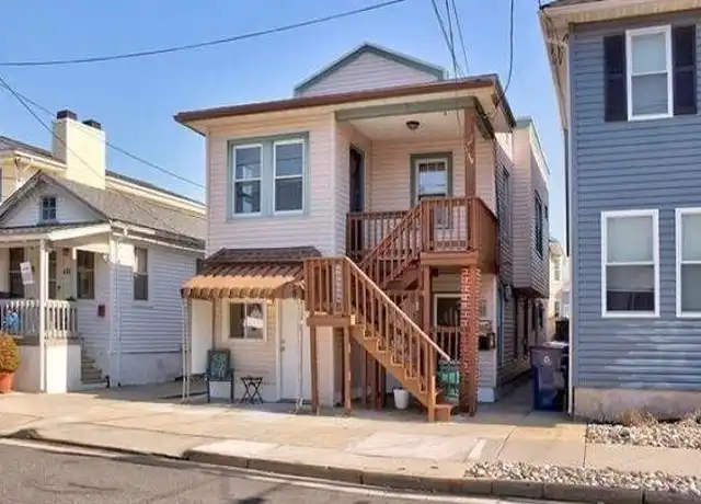 Property at 129 N Oxford Ave Unit Upper, Ventnor City, NJ, 08406, 3 beds, 1 bath, [object Object]