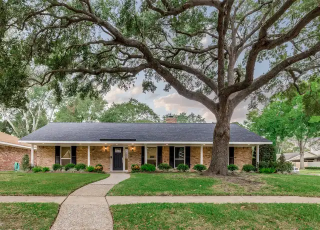 Property at 1010 Thornton Rd, Houston, TX, 77018, 3 beds, 2 baths, [object Object]