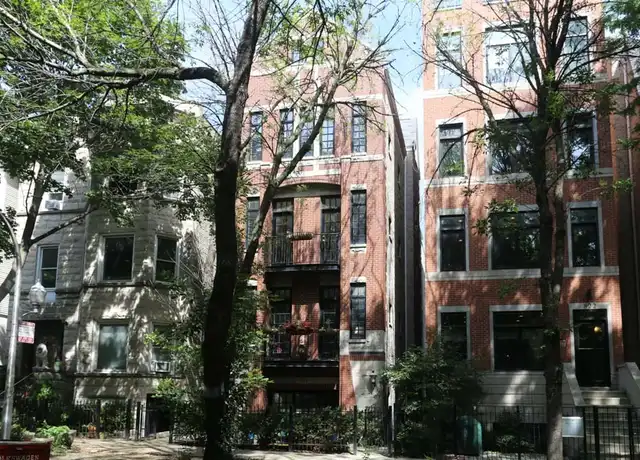 Property at 824 W Buckingham Pl Unit 3, Chicago, IL, 60657, 2 beds, 2 baths, [object Object]